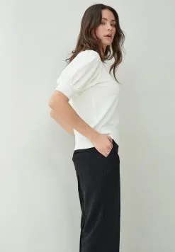 Minus Liva - T-Shirt Basic - Broken White -Minus Winkel 0148bebcd2ec499090d323466ef1b553