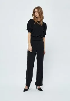 Minus Liva - T-Shirt Basic - Black -Minus Winkel 07653e1b78a44f05a5c3f5a2ea8102db