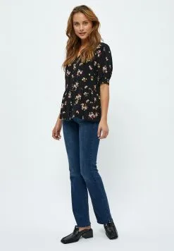 Minus Maddy - Overhemdblouse - Black Flower Print -Minus Winkel 09d1c41e063941d99391ccaca5f0fbaf