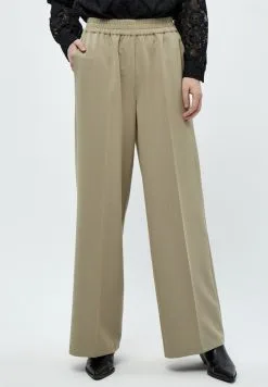 Minus Carla- Broek - Wood Smoke