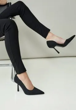 Minus Carma- Chino - Black -Minus Winkel 1e2625c30d344962aa8a252c38f78a28