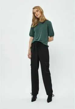 Minus Darsy Puff Sleeve - T-Shirt Basic - Jungle Green -Minus Winkel 22d97d2b896342989623b72fee39e24b