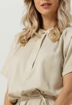Minus Nilin- Blousejurk - Zand 8 Minus Nilin- Blousejurk - Zand -Minus Winkel 27621176c26a43b5a67b5b4b8de8b41d