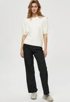 Minus Jasmine- T-Shirt Basic - Broken White -Minus Winkel 2901bed115194e55b3984943a2e69678