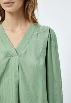 Minus Melana- Blouse - Basil Green -Minus Winkel 2e40c06c5af74a2b9fe962e73bd4d66e