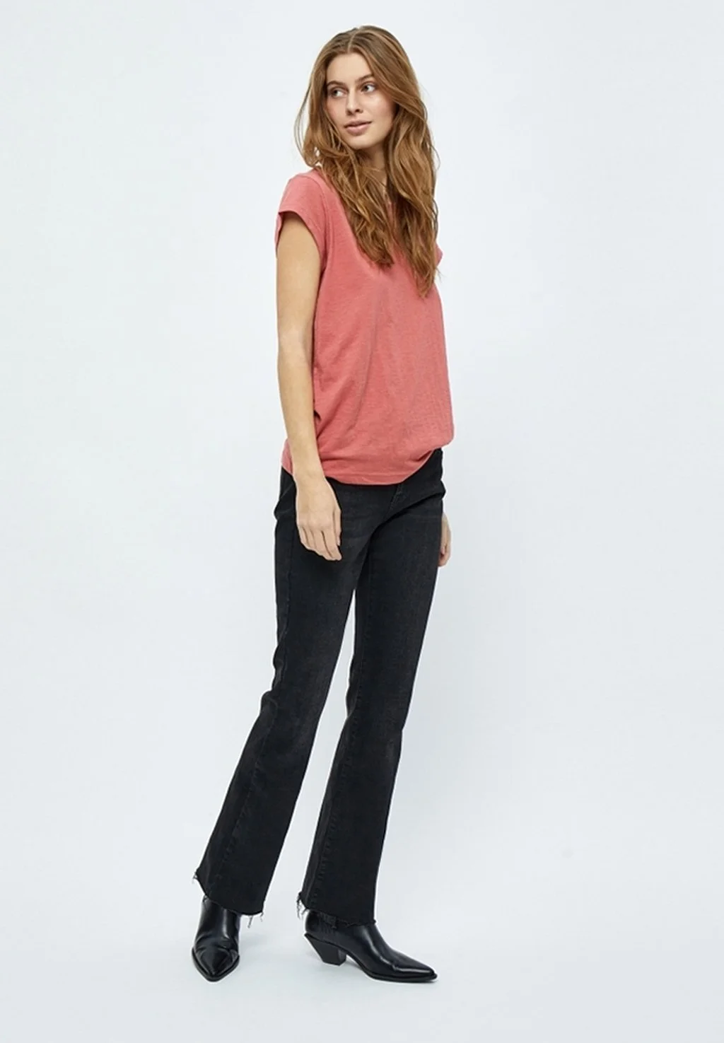 Minus Leti Tee - T-Shirt Basic - Dusty Cedar Red 4 Minus Leti Tee - T-Shirt Basic - Dusty Cedar Red - Afbeelding 2