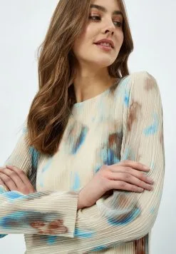 Minus Bianca- Blouse - Cloudy Sky Print -Minus Winkel 32becd470e2844668e75d8c9a3a50388