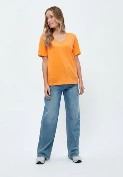 Minus Leti V-Neck Tee - T-Shirt Basic - Orange Peel -Minus Winkel 372a26de37b7441b9aacb3b7231f2ed8