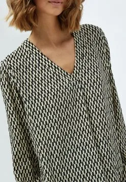 Minus Lasina- Blouse - Monocrome Print -Minus Winkel 3c44e530197444ab918be7401047541b