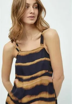 Minus Gavia 2 - Top - Sun Baked Brown Print 9 Minus Gavia 2 - Top - Sun Baked Brown Print -Minus Winkel 47b0b3153f404cc18b793794233f49d9