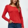 Minus New Laura - Vest - Lava Red -Minus Winkel 50eee938704d4b9b9eeb1d1df11b20e2