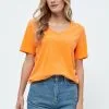 Minus Leti V-Neck Tee - T-Shirt Basic - Orange Peel -Minus Winkel 55f85e5019df40468944aa630c8876bd