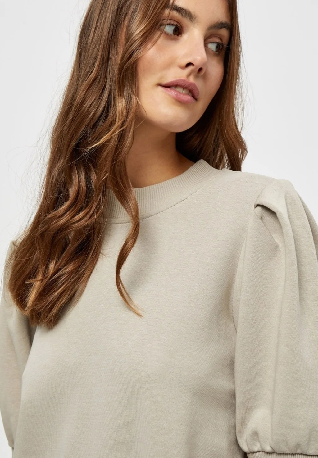 Minus Mika - T-Shirt Basic - Feather Gray 6 Minus Mika - T-Shirt Basic - Feather Gray - Afbeelding 4