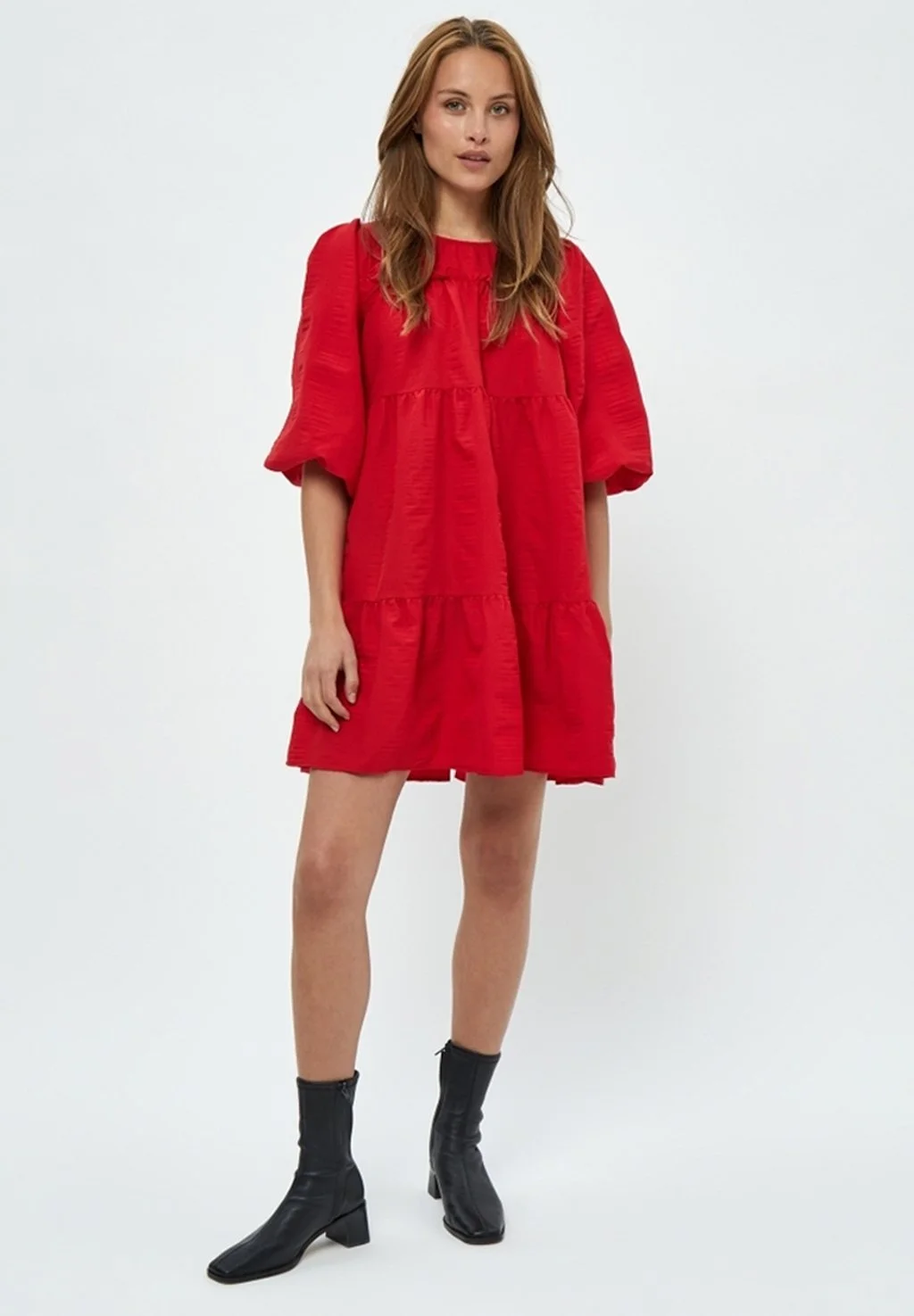 Minus Lelia- Jurk - Lava Red 4 Minus Lelia- Jurk - Lava Red - Afbeelding 2