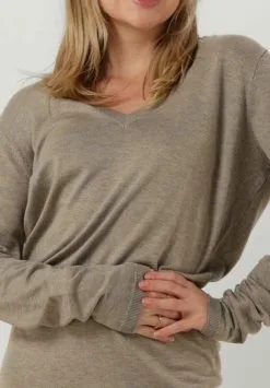 Minus Vilena V-Neck - Gebreide Jurk - Bruin -Minus Winkel 6131f07d27374dc8ae3d4b294a4e7bc8