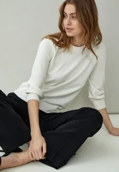 Minus Mersin - Trui - Broken White -Minus Winkel 683f32351de94aebbac15f9022a87f85