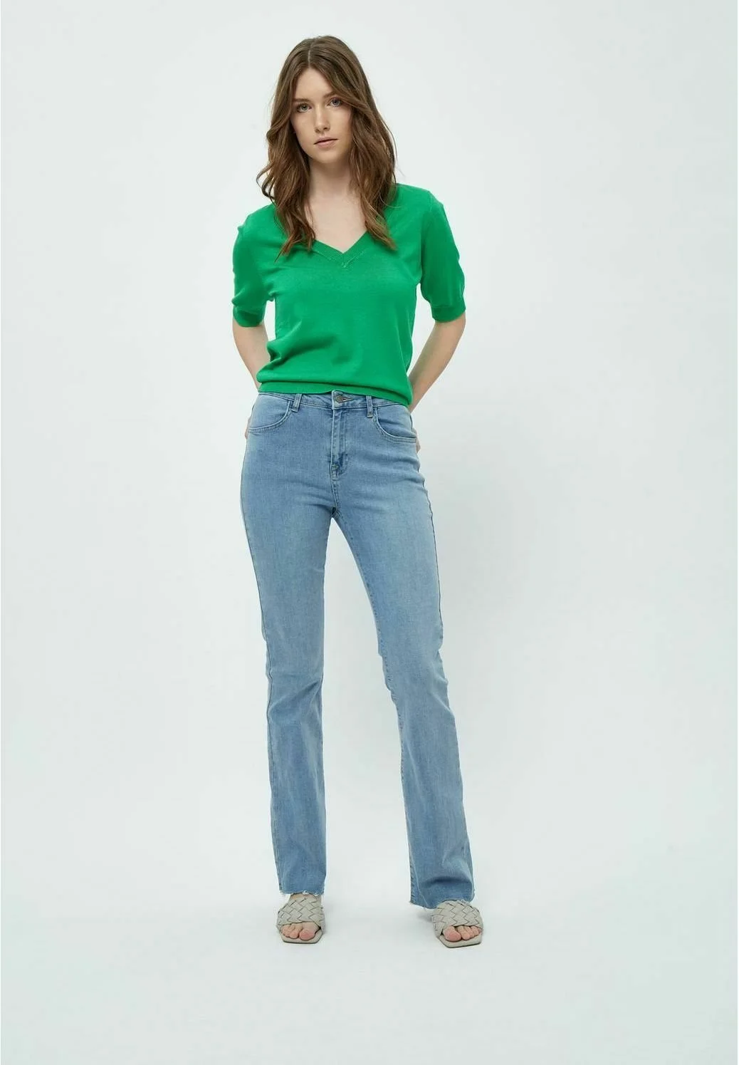 Minus Milla V-Neck 1 - T-Shirt Basic - Island Green 4 Minus Milla V-Neck 1 - T-Shirt Basic - Island Green - Afbeelding 2