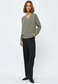 Minus Lasina- Blouse - Monocrome Print -Minus Winkel 6ac54163a01e45978b233bf071233687