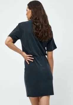 Minus Armelle- Etui-Jurk - Black -Minus Winkel 727c305c714b4377a3e57dfa5b1ae123