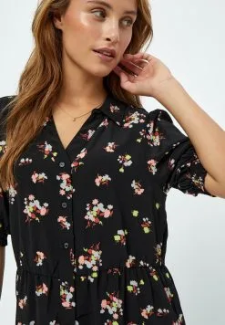 Minus Maddy - Overhemdblouse - Black Flower Print -Minus Winkel 75856e53f9e846a1ab3f34cf53aa177e