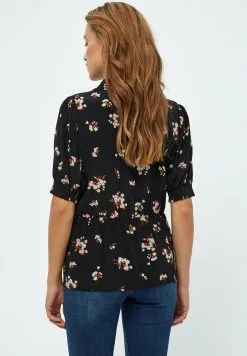 Minus Maddy - Overhemdblouse - Black Flower Print -Minus Winkel 79e53ab6849e4e5fa75d8a3b15dc2f6d