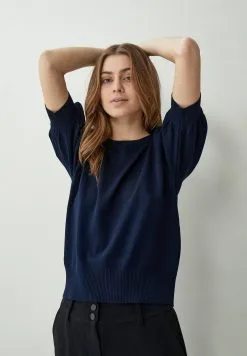 Minus Liva - T-Shirt Basic - Black Iris Solid -Minus Winkel 804c9a4368b84c7eb5e87c3c0ab0a020