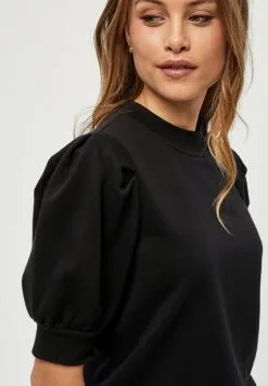 Minus Mika - T-Shirt Basic - Black -Minus Winkel 86b66564a8794603af758b0655e9c8ae