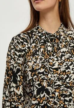 Minus Hennie - Overhemdblouse - Corn Butter Flower Print 10 Minus Hennie - Overhemdblouse - Corn Butter Flower Print -Minus Winkel 87ad4eb3df3f48579f7f295133f9a53d