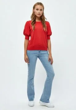 Minus Liva - T-Shirt Basic - Lava Red -Minus Winkel 8f2cb3363d6344b8b9d3511e854052de