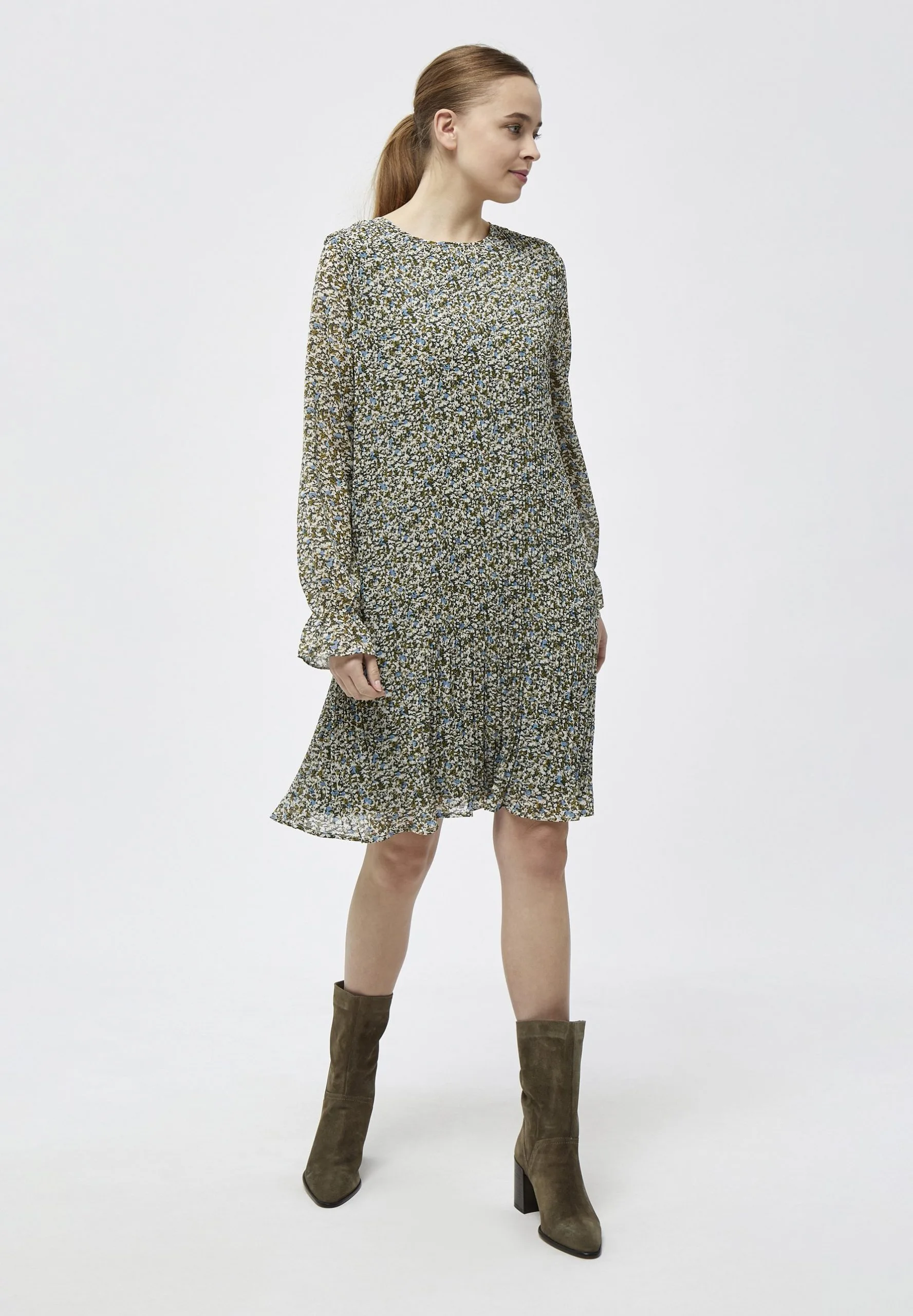 Minus Rikka- Jurk - Greenery Print 4 Minus Rikka- Jurk - Greenery Print - Afbeelding 2