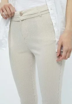 Minus Carma- Chino - Sand -Minus Winkel 97968cd0bc5f4d08b301abadd4d2b0d0