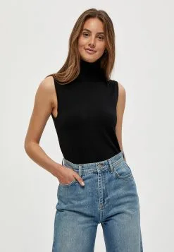 Minus Raka- Top - Black