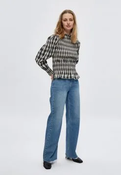 Voorkant -Minus Winkel a146027ee8e5490f81d61f9e21a47b89