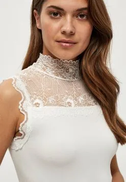 Minus Vanessa High Neck - Top - Broken White -Minus Winkel aae78a0b982a4b8c9557839bda2ec4f9