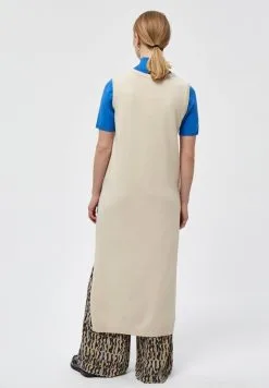 Minus Lupi- Gebreide Jurk - Light Warm Sand -Minus Winkel afe8bff4b8804d22aecb87c3b65410fc