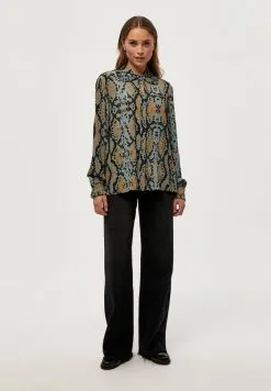 Voorkant -Minus Winkel b61f16e7e7a94e6281b9261da0d837bb