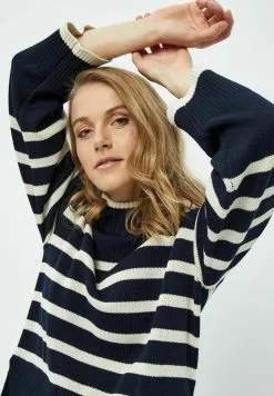 Minus Leonie Turtleneck- Trui - S Navy Stripe -Minus Winkel d069ffb6c7e447a6a68a8b50f590c950