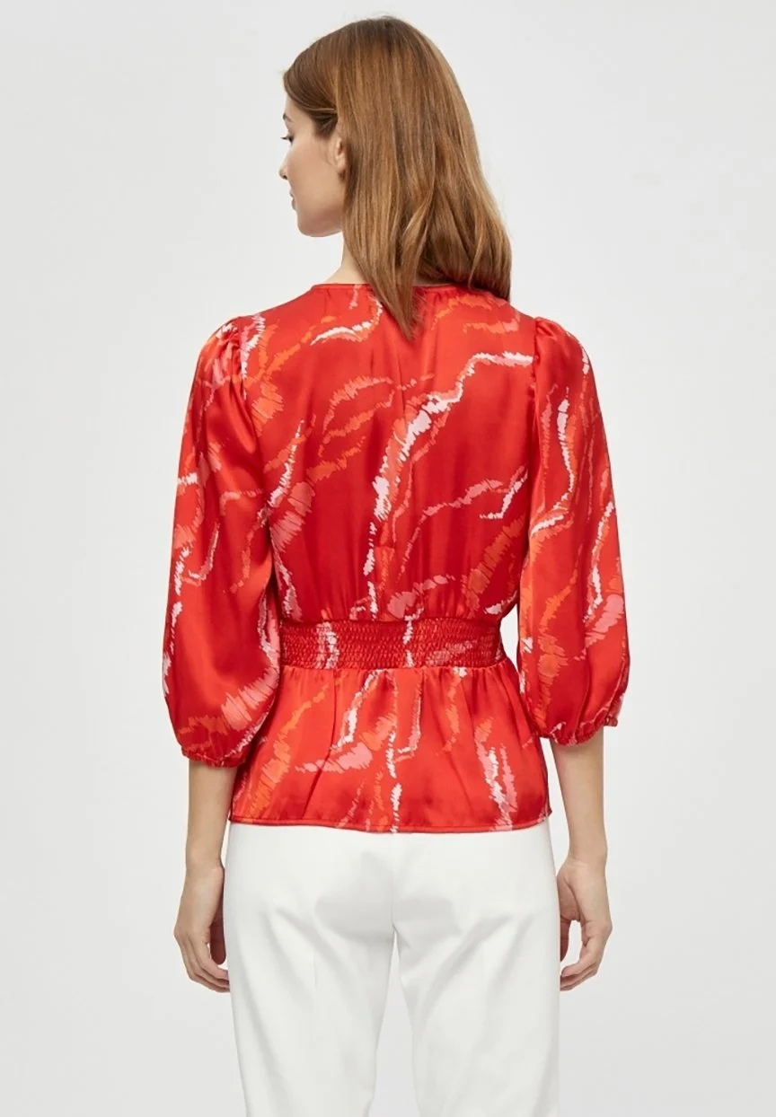 Minus Serena Grs Wrap - Blouse - Lava Red Graphic Print 5 Minus Serena Grs Wrap - Blouse - Lava Red Graphic Print - Afbeelding 3