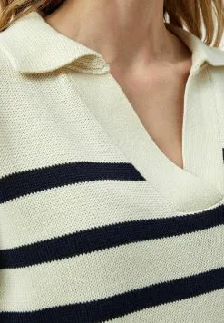 Minus Leonie Collar- Trui - S Gardenia Stripe -Minus Winkel d191038c3c4c4e1c8a78b63b200f620e