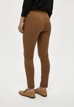 Minus Carma 7/8 - Chino - Walnut Brown -Minus Winkel d28e06aa7ef7446398643e7bf442d249