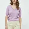 Minus Milla V-Neck 1 - T-Shirt Basic - Lupine Purple