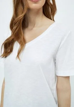 Minus Leti V-Neck Tee - T-Shirt Basic - White -Minus Winkel dfa53457e1424678b0f5a66fc1975ff5