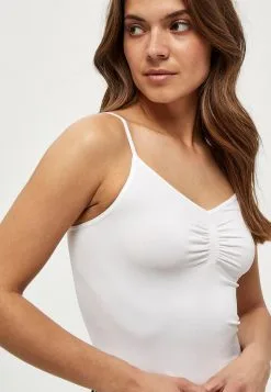 Minus Celina- Top - White -Minus Winkel e1ce893d98e246f8a719744bc1763e40