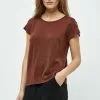 Minus Carlina- T-Shirt Basic - Dark Cinnamon Brown