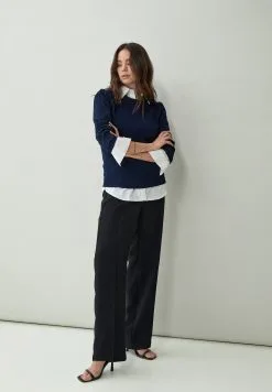 Minus Mersin - Trui - Black Iris Solid 15 Minus Mersin - Trui - Black Iris Solid -Minus Winkel f7ddb7e1769149c0ac9f903ae5fed9a7