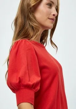 Minus Liva - T-Shirt Basic - Lava Red -Minus Winkel f9e7bc79b08a456ebb2e395715a649fe