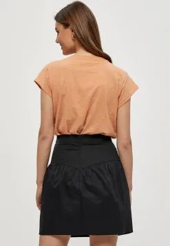 Minus Leti Tee - T-Shirt Basic - Tropical Peach -Minus Winkel fb23342ddd6f4c96b86f92e0288f4335