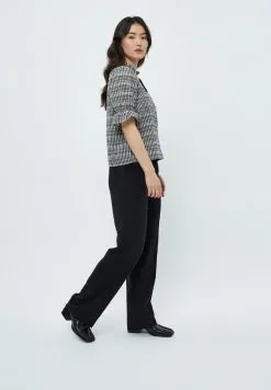 Minus Vendia - Overhemdblouse - Black Checked -Minus Winkel fed5e8444b344cda8c34c98cbd9cf1c8